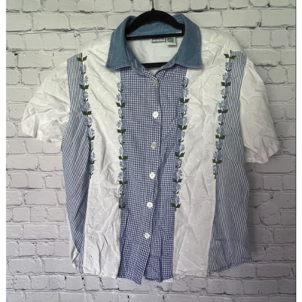 Basic Editions Women's Plus Button Up Shirt